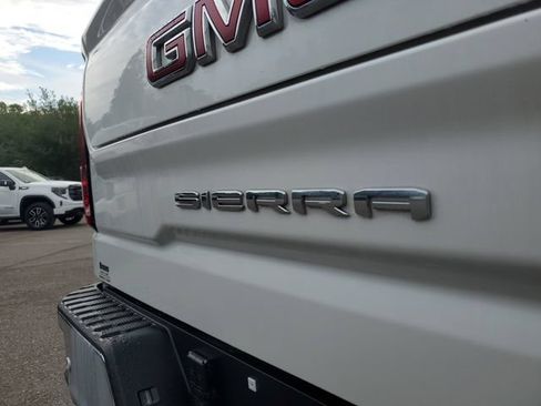 Used 2025 GMC Sierra 1500 SLT w/ SLT Premium Plus Package AWD/4WD image 7