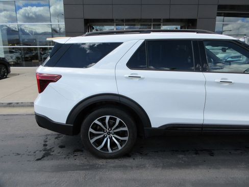 Used 2020 Ford Explorer ST w/ Premium Technology Package image 10