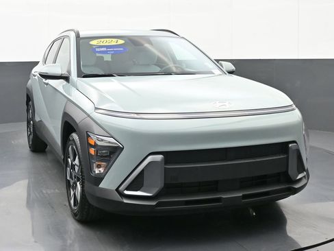Certified 2024 Hyundai Kona SEL image 9