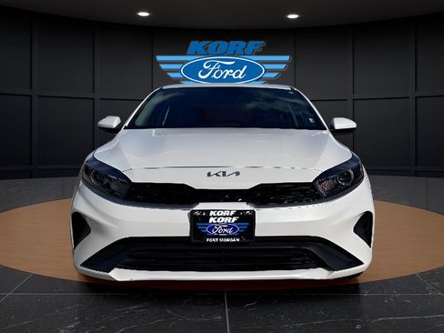 Used 2023 Kia Forte LXS image 8