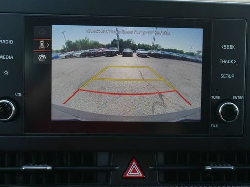Used 2023 Kia Sportage LX AWD/4WD image 47