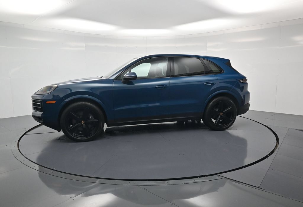 Used 2026 Porsche Cayenne AWD/4WD image 2