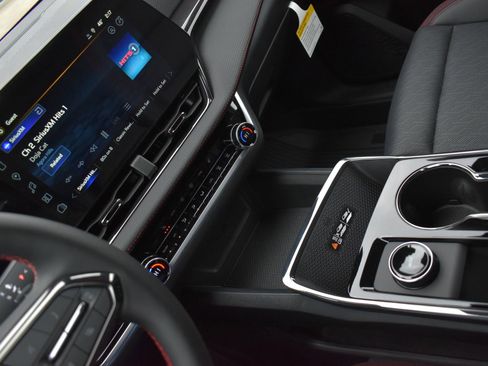 New 2026 Chevrolet Equinox RS w/ LPO, Floor Liner Package image 26