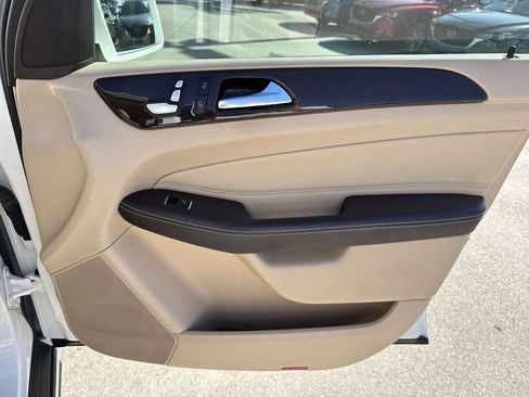 Used 2016 Mercedes-Benz GLE 350 GLE 350 w/ Premium Package image 44