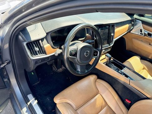 Used 2018 Volvo S90 T6 Inscription w/ Convenience Package image 10