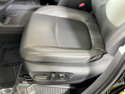 Used 2022 Toyota Sienna XSE AWD/4WD image 18