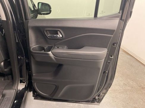Certified 2025 Honda Ridgeline RTL image 26