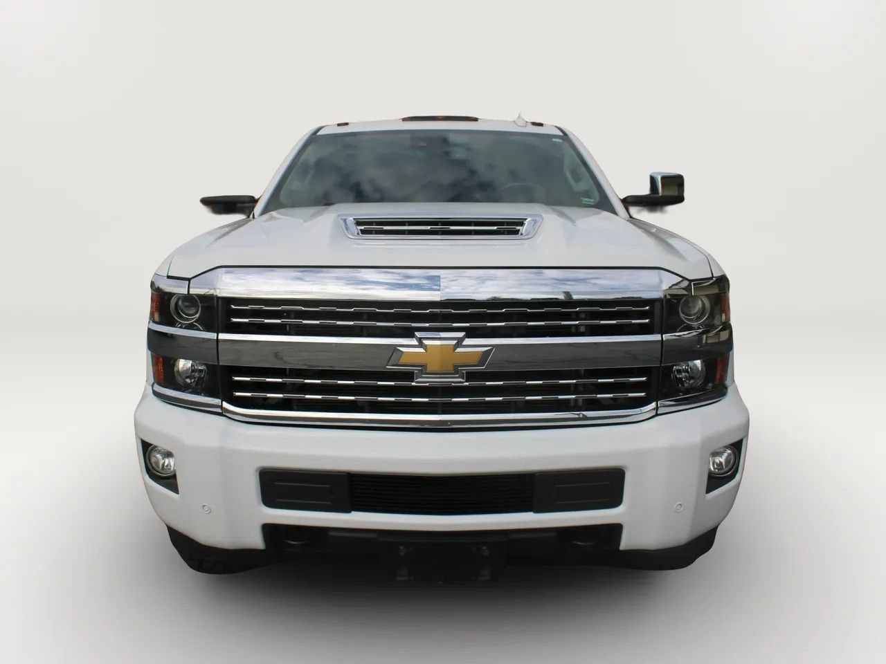Used 2019 Chevrolet Silverado 3500 High Country w/ Duramax Plus Package AWD/4WD image 2