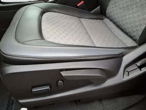 Certified 2022 Chevrolet Colorado Z71 w/ Safety Package image 18