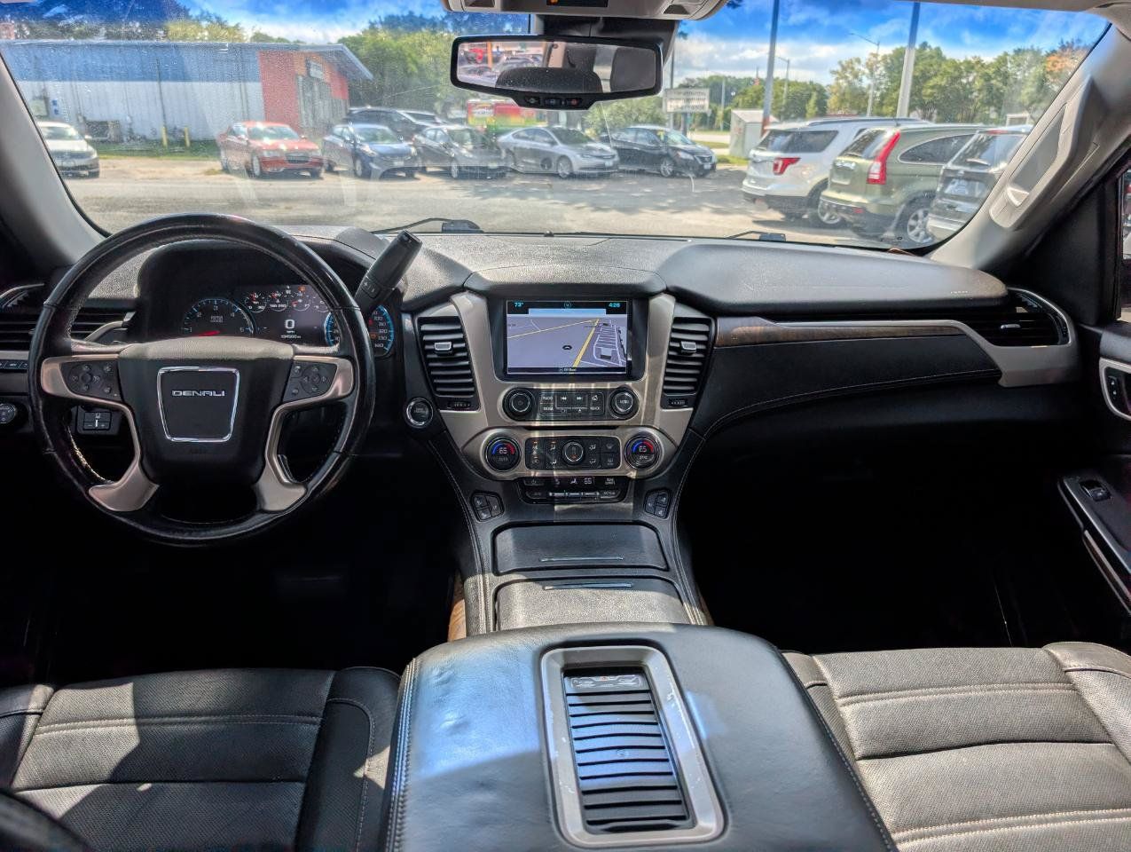 Used 2018 GMC Yukon Denali AWD/4WD image 38