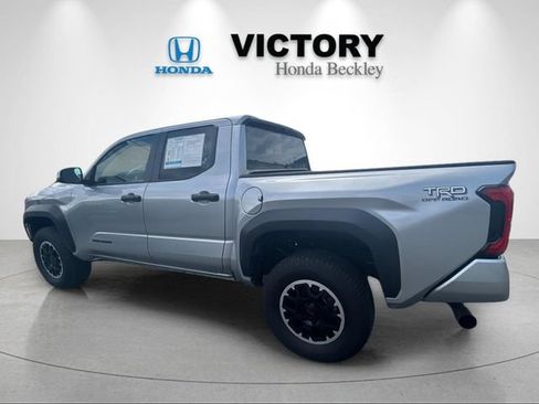 Used 2024 Toyota Tacoma TRD Off-Road AWD/4WD image 3