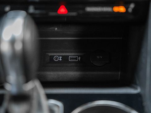 Used 2019 Volkswagen Atlas SEL Premium image 31