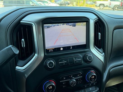 Used 2019 Chevrolet Silverado 1500 LTZ w/ LTZ Premium Package AWD/4WD image 18