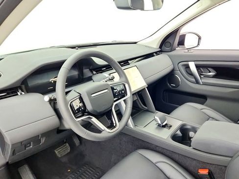 Used 2025 Land Rover Discovery Sport S image 20