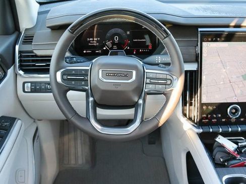 New 2026 GMC Acadia Denali w/ Super Cruise Package image 17