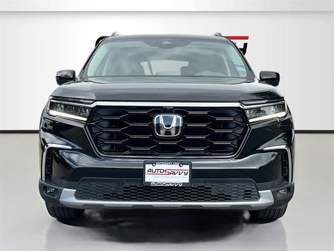 Used 2024 Honda Pilot Elite image 2