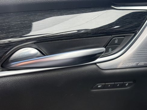 Certified 2023 Cadillac XT5 Premium Luxury image 30