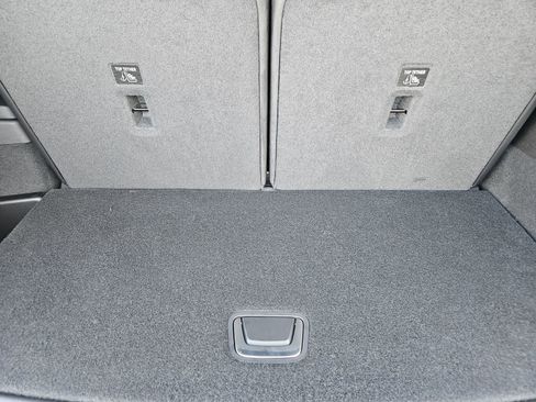 New 2026 Cadillac Vistiq Sport image 27