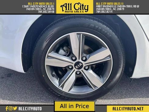 Used 2018 Kia Forte LX w/ LX Popular Package image 11