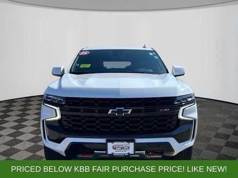 Used 2024 Chevrolet Tahoe Z71 w/ Luxury Package AWD/4WD image 2