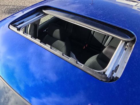 Used 2022 Honda Civic EX image 4