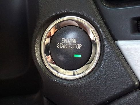 Certified 2018 GMC Yukon XL SLT image 23