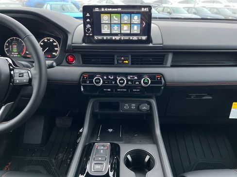 New 2025 Honda Pilot TrailSport image 24