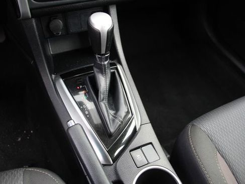 Used 2017 Toyota Corolla L image 23