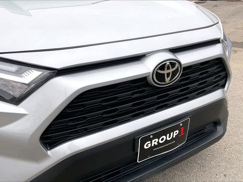 Used 2025 Toyota RAV4 LE image 28
