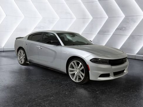 Used 2023 Dodge Charger SXT image 1