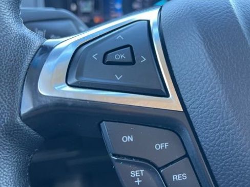 Used 2024 Ford Edge SEL image 23