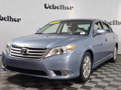 Used 2011 Toyota Avalon FWD image 3