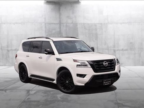 Certified 2023 Nissan Armada SL w/ Midnight Edition Package AWD/4WD image 2