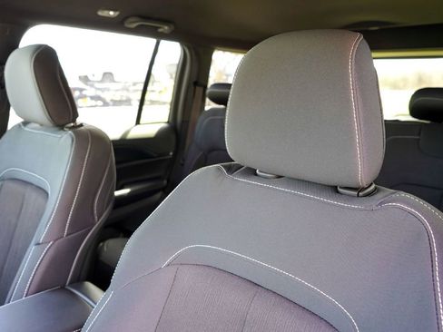 New 2026 Jeep Grand Cherokee Laredo RWD image 11
