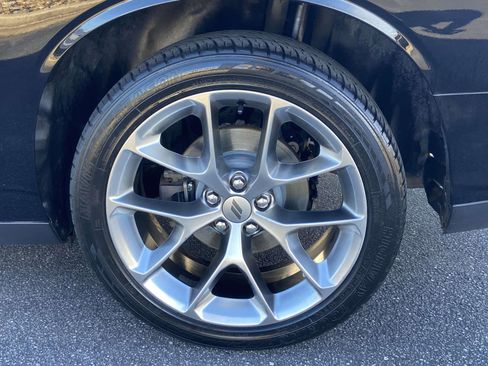 Used 2021 Dodge Challenger SXT w/ Plus Package image 9