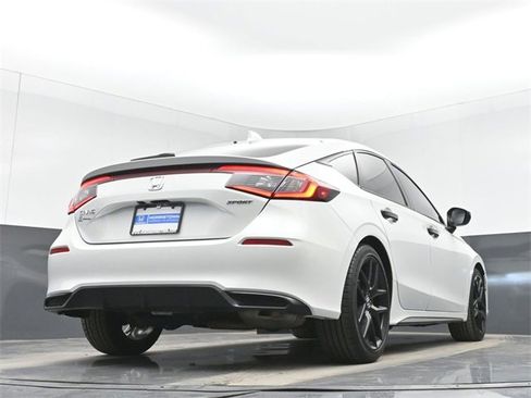 Used 2023 Honda Civic Sport image 42
