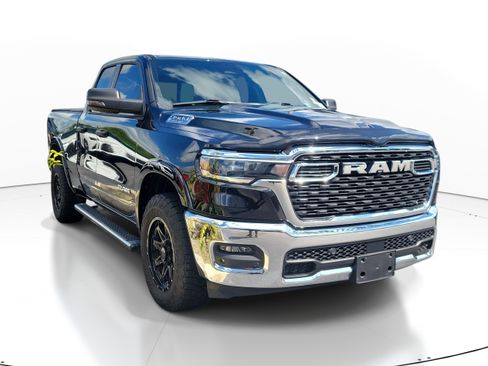 Used 2025 RAM 1500 Big Horn AWD/4WD image 1