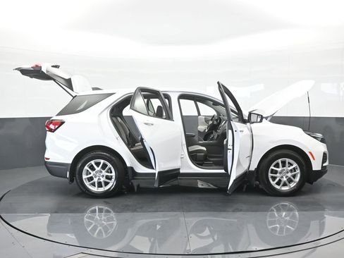 Used 2023 Chevrolet Equinox LS image 71