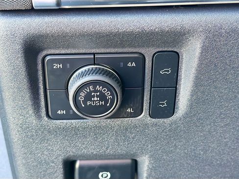 New 2026 Ford Expedition Tremor image 12