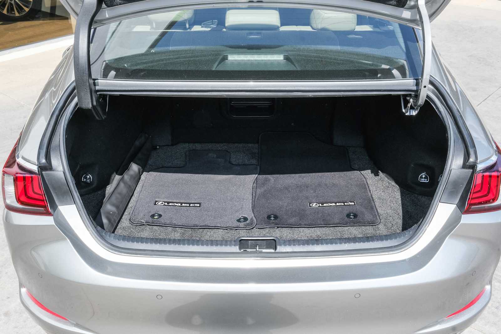 Used 2019 Lexus ES 350 w/ Premium Package FWD image 48