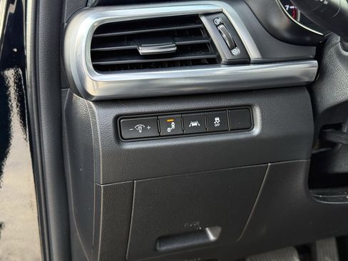 Used 2022 Kia Telluride LX image 18