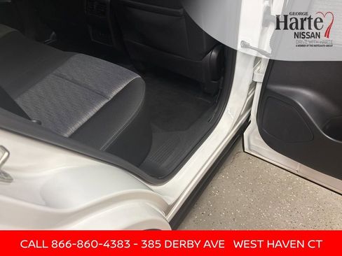 Certified 2023 Nissan Rogue SV image 31