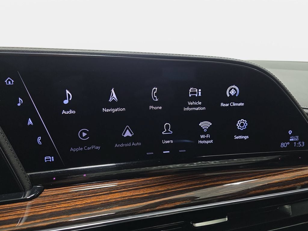 Used 2022 Cadillac Escalade Premium Luxury w/ Performance Package AWD/4WD image 21