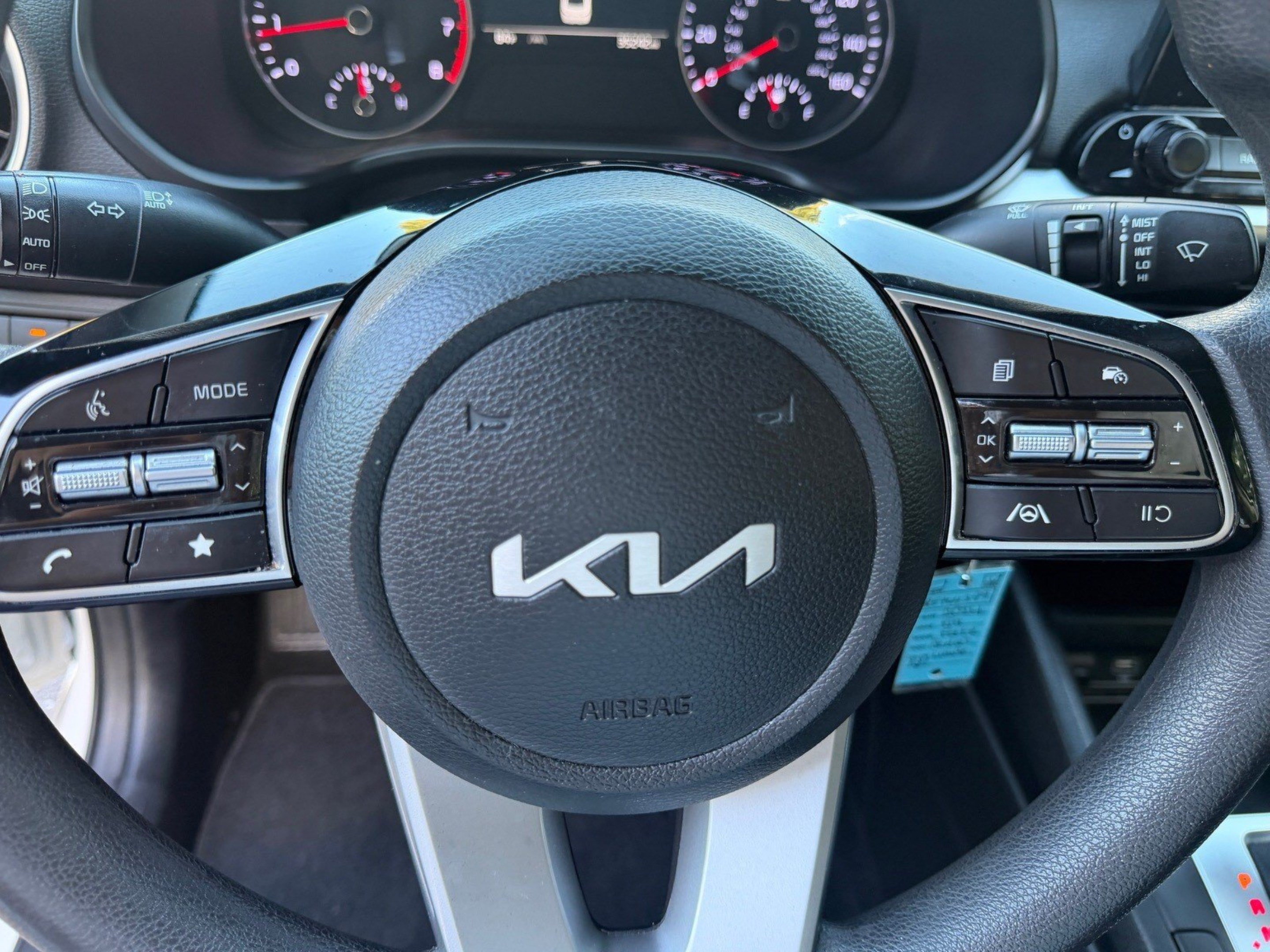 Used 2024 Kia Forte LXS w/ LXS Technology Package FWD image 26