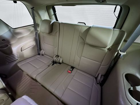 Used 2019 Chevrolet Tahoe Premier AWD/4WD image 4