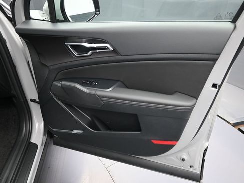 New 2026 Kia Sportage SX image 39