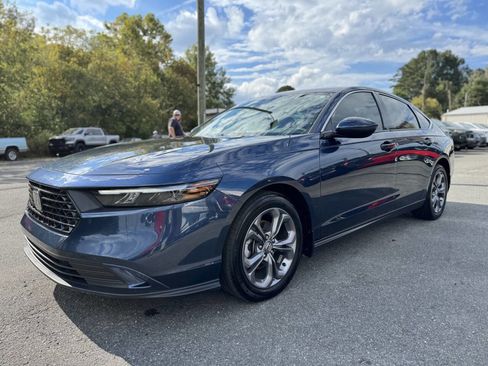 Used 2024 Honda Accord EX image 21