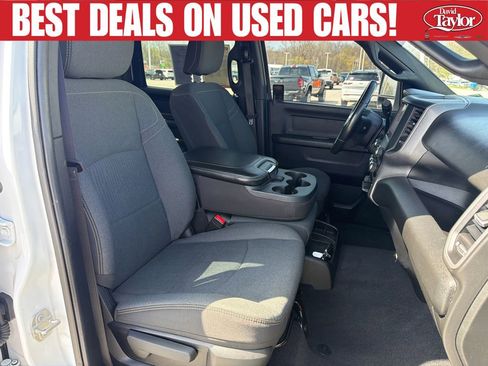 Used 2024 RAM 3500 Tradesman w/ Chrome Appearance Group AWD/4WD image 36