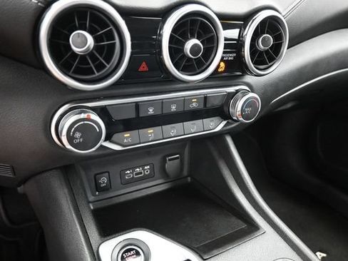 Used 2025 Nissan Sentra SV FWD image 19