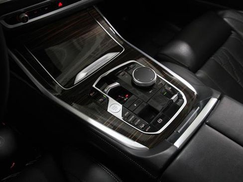 Used 2026 BMW X7 xDrive40i AWD/4WD image 14